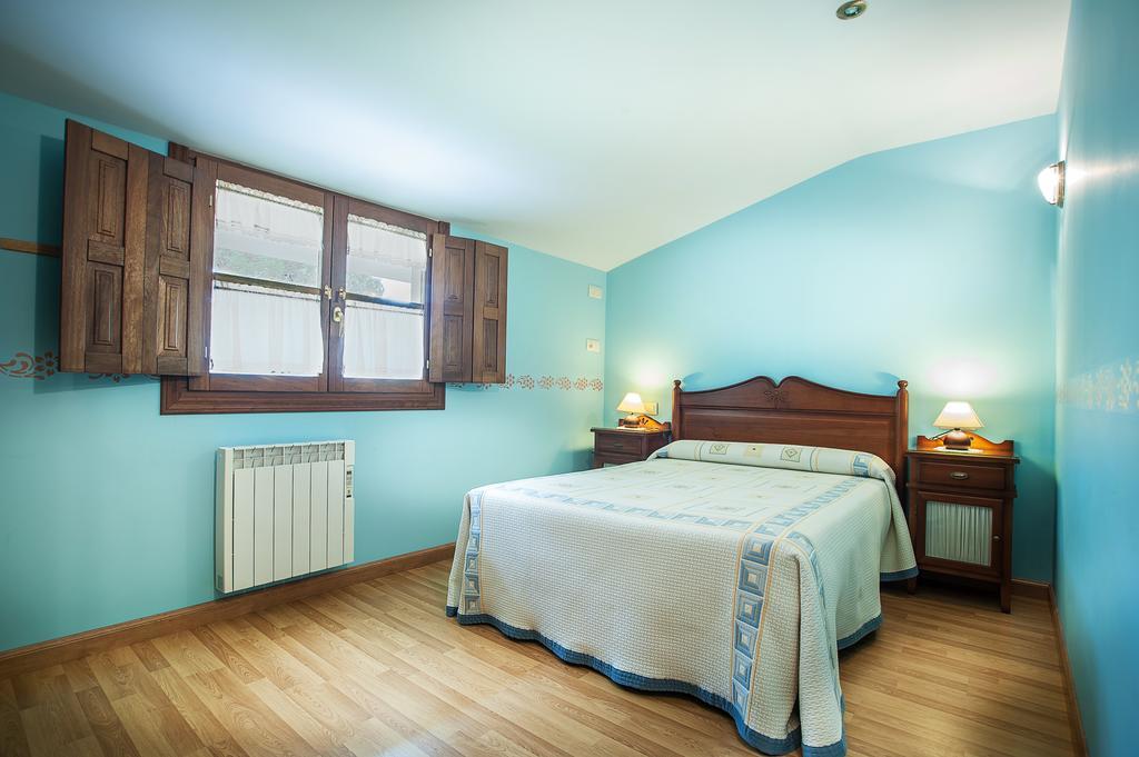Apartamentos El Pradon De Santa Marina Parres de Llanes Room photo