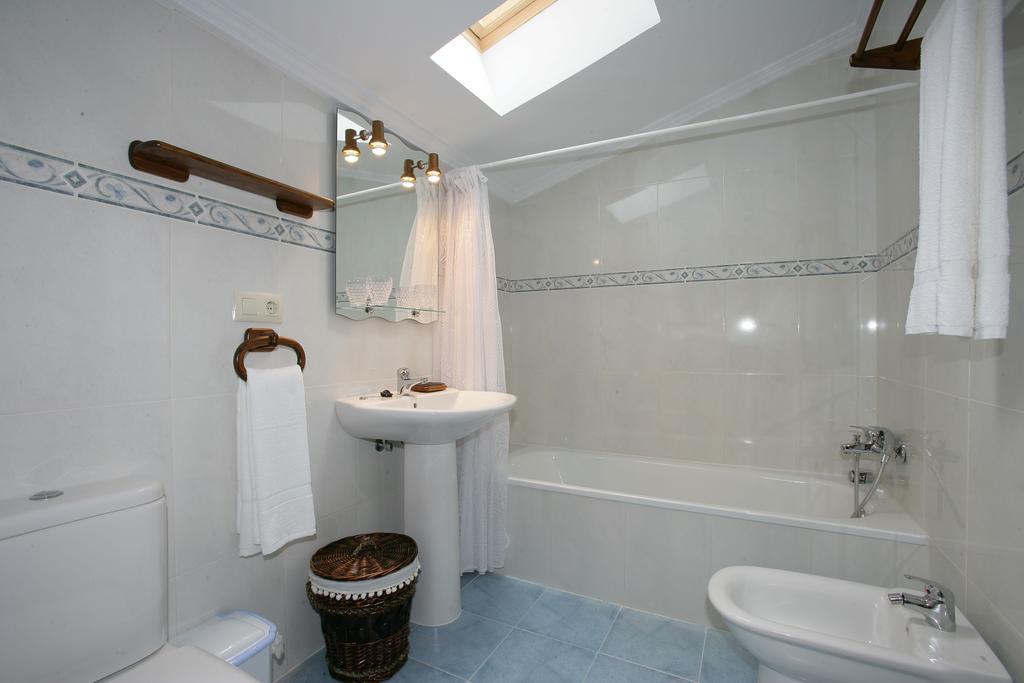 Apartamentos El Pradon De Santa Marina Parres de Llanes Room photo